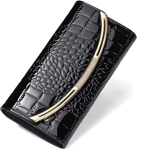 branded wallet for women.